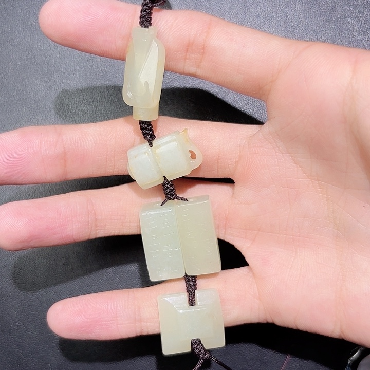 和田玉未镶嵌挂件泽****8