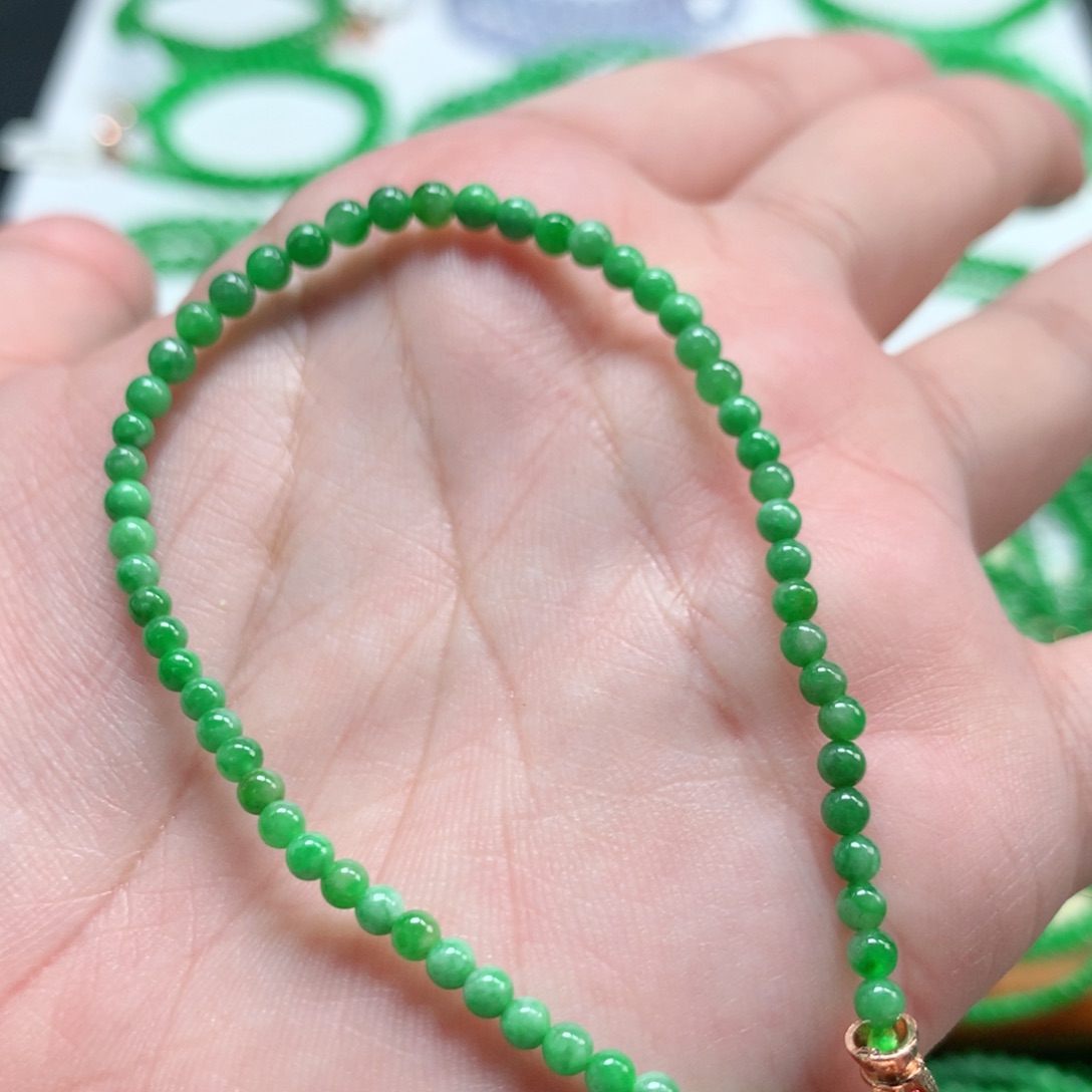 翡翠未镶嵌手链翡翠