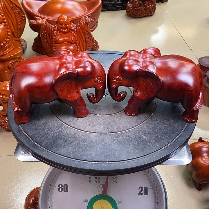 缅甸花梨木大象20 公分一对
