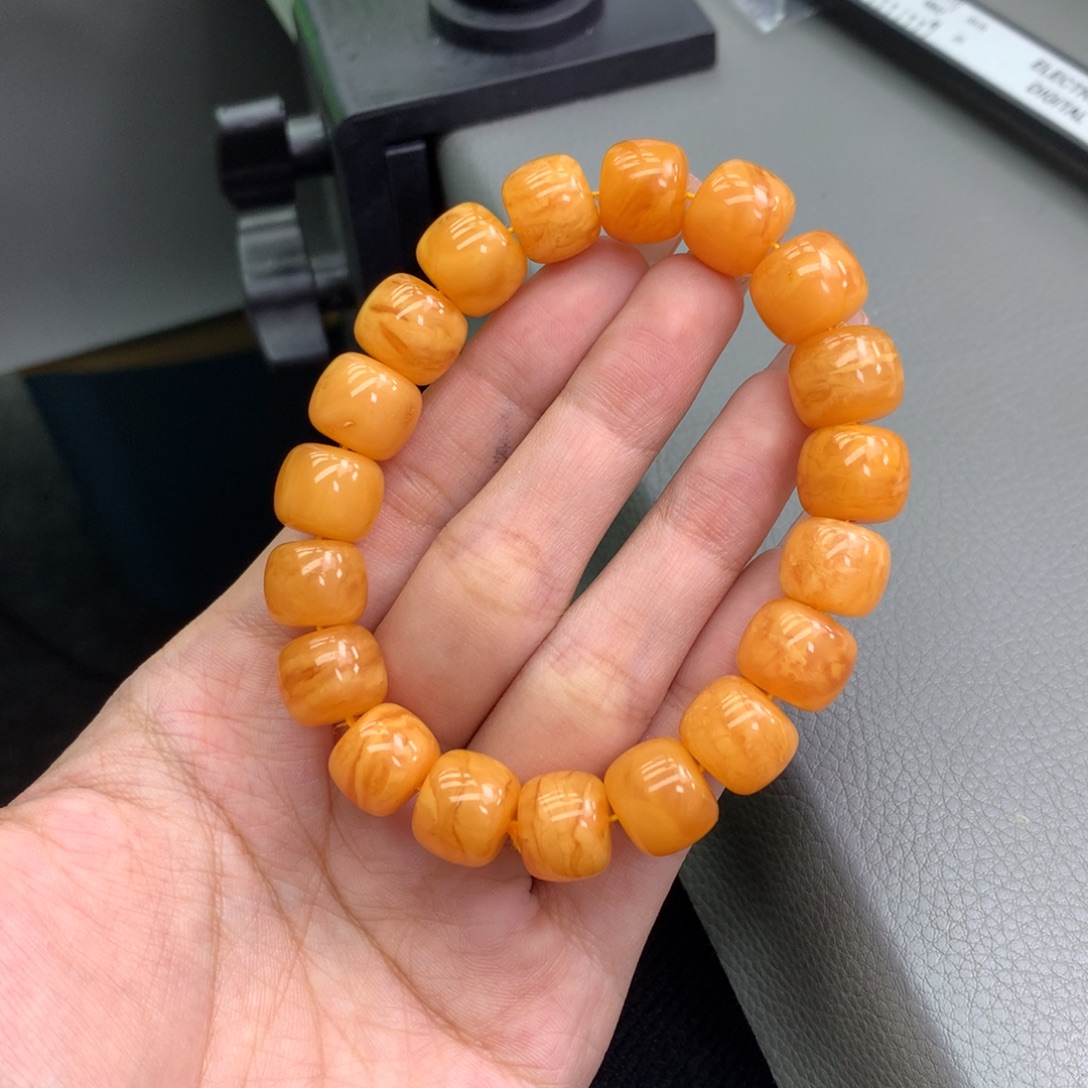 琥珀未镶嵌珠宝奇石12