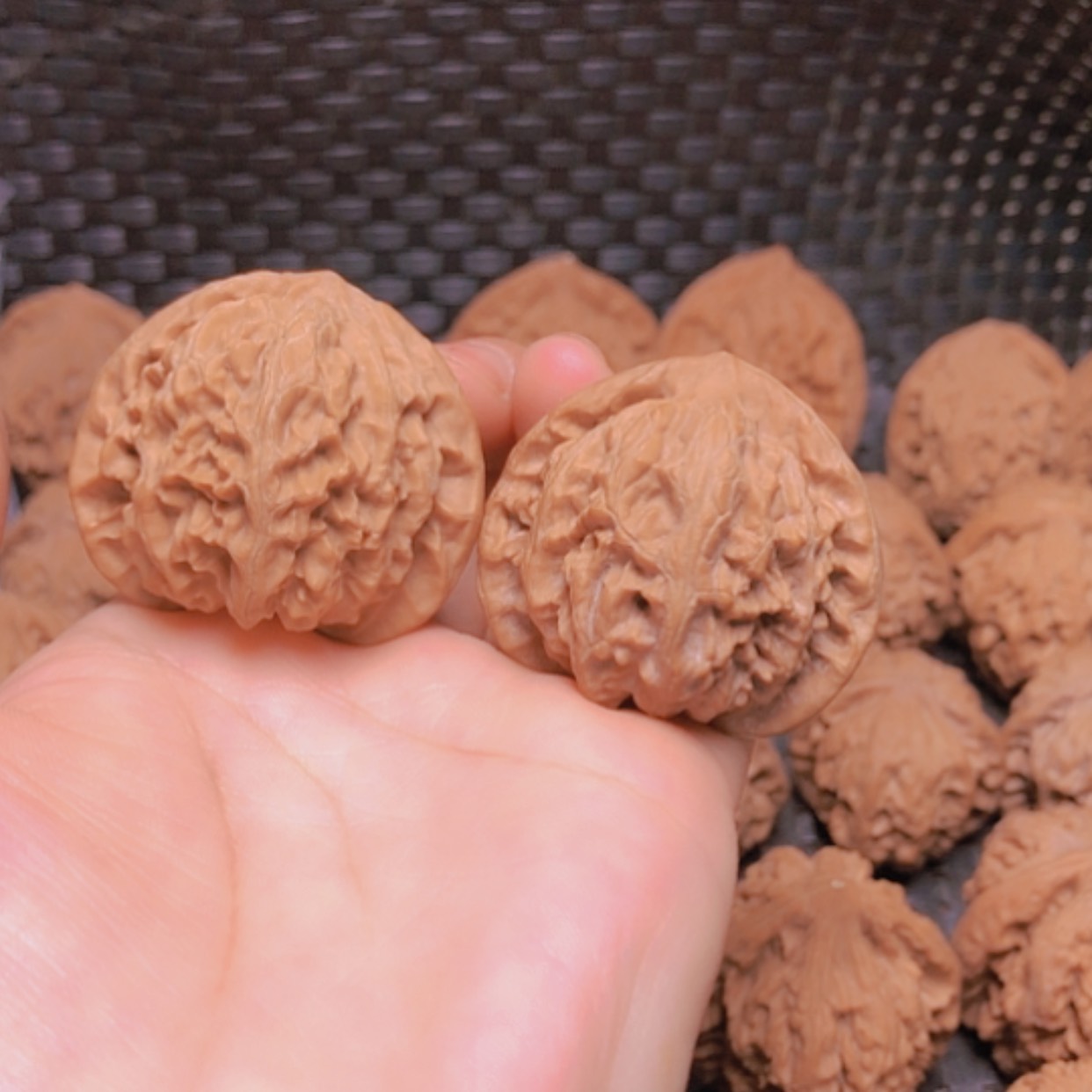 【闪购商品】把件核桃40宫灯修尖