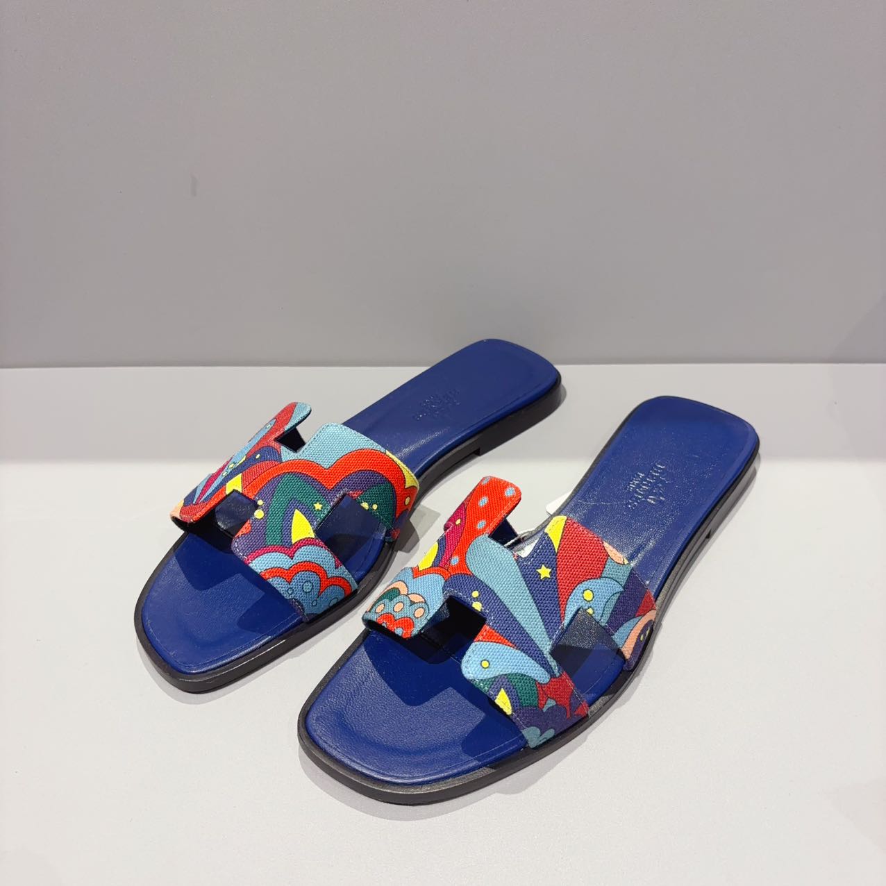 全新未使用 Hermes/爱马仕 H拖鞋 深蓝色37码