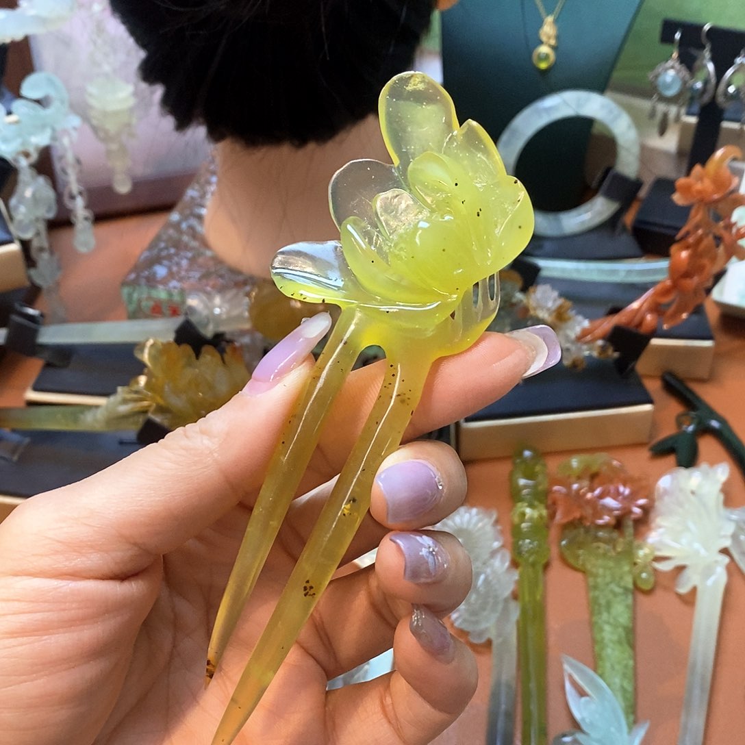 蛇纹石玉发簪未镶嵌