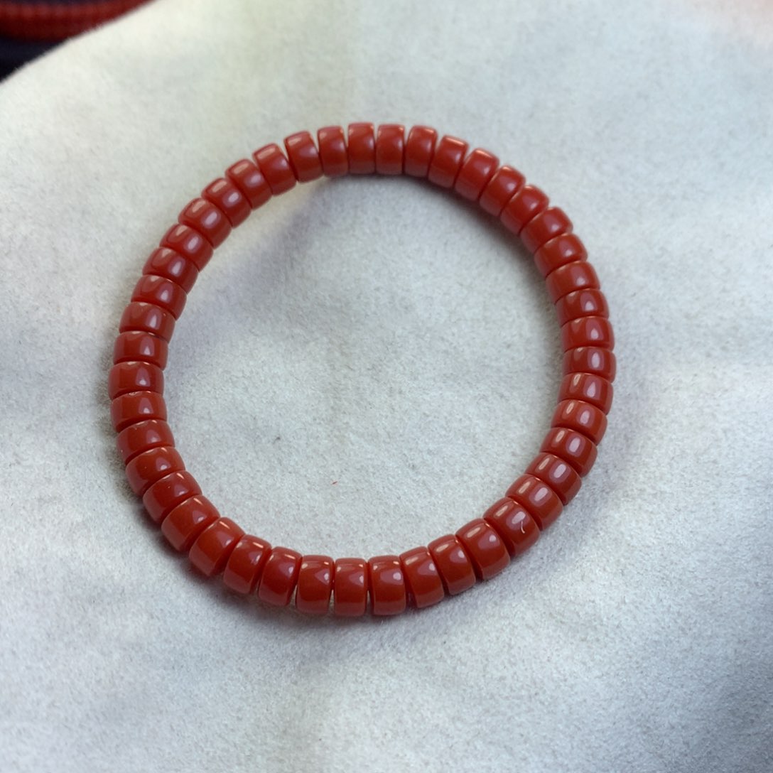 南红玛瑙手串未镶嵌