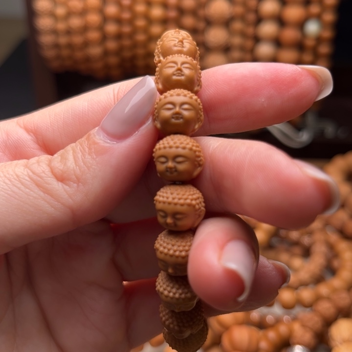 暴*体验款小宝宝佛10左右