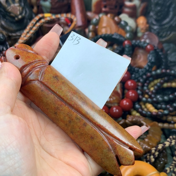 透闪石质玉未镶嵌珠宝奇石