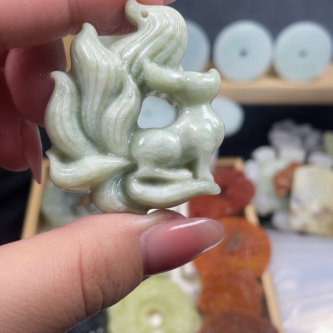 蛇纹石玉合金颈饰