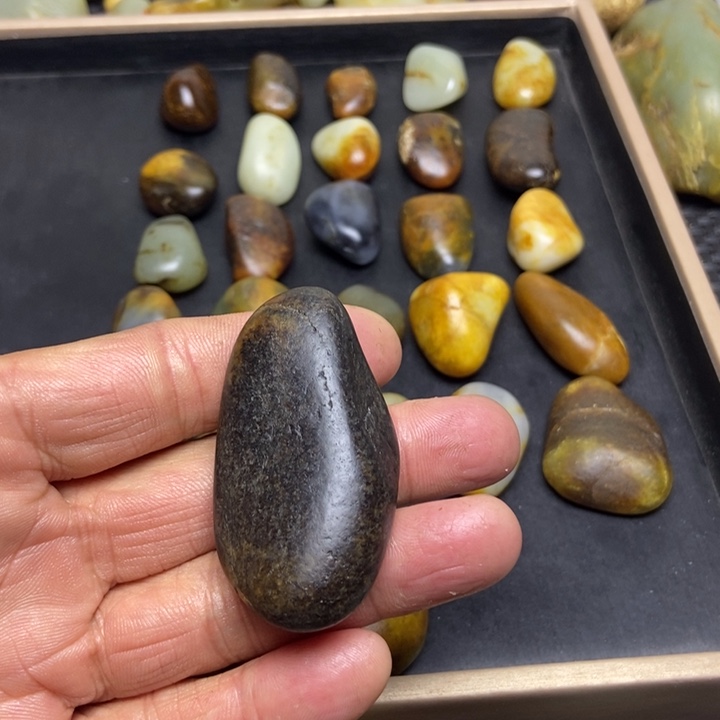 王***1和田玉（糖玉）未镶嵌珠宝奇石
