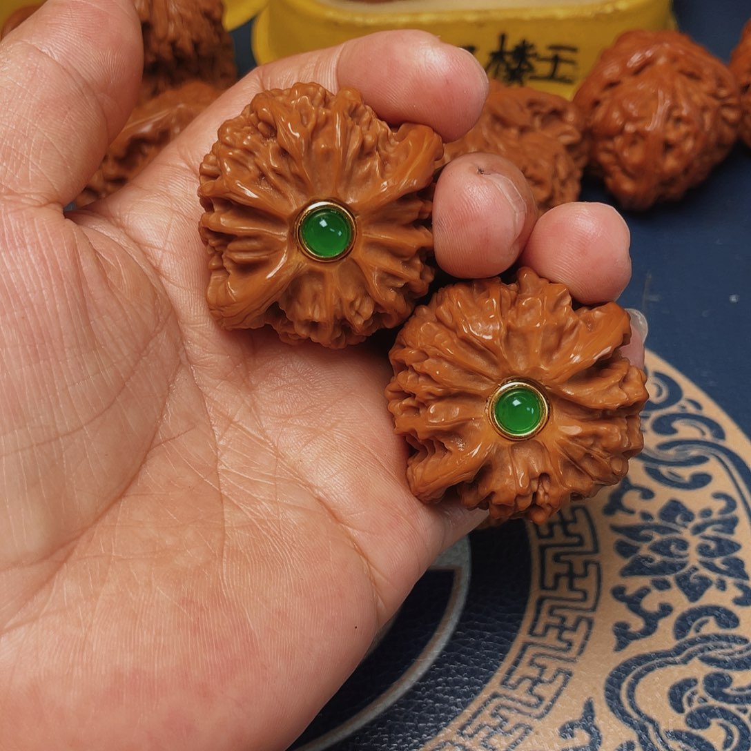 文玩核桃把件宫灯2