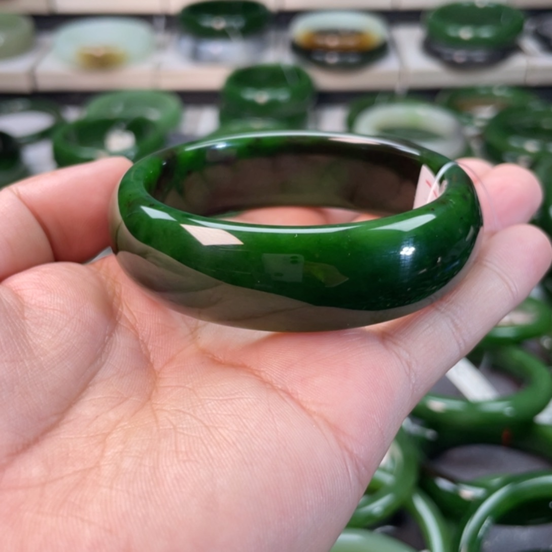 和田玉（碧玉）手镯未镶嵌