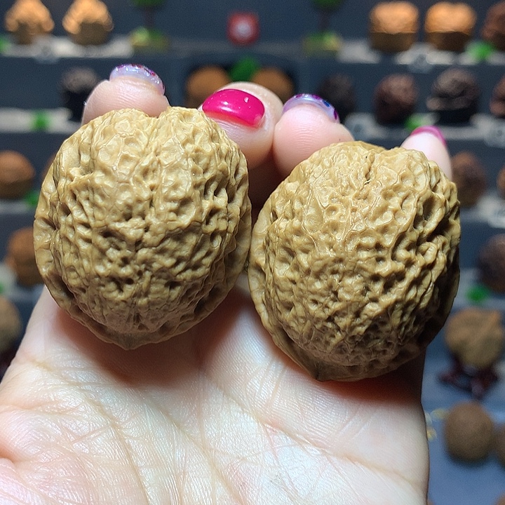 吊坠文玩核桃粗筋罗汉头1号