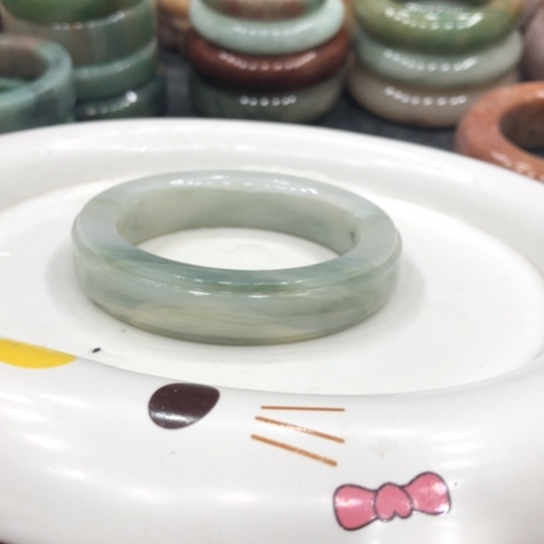 未镶嵌石英质玉珠宝半成品4