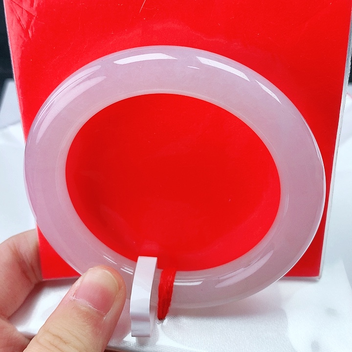 若***晴翡翠手镯未镶嵌54圈