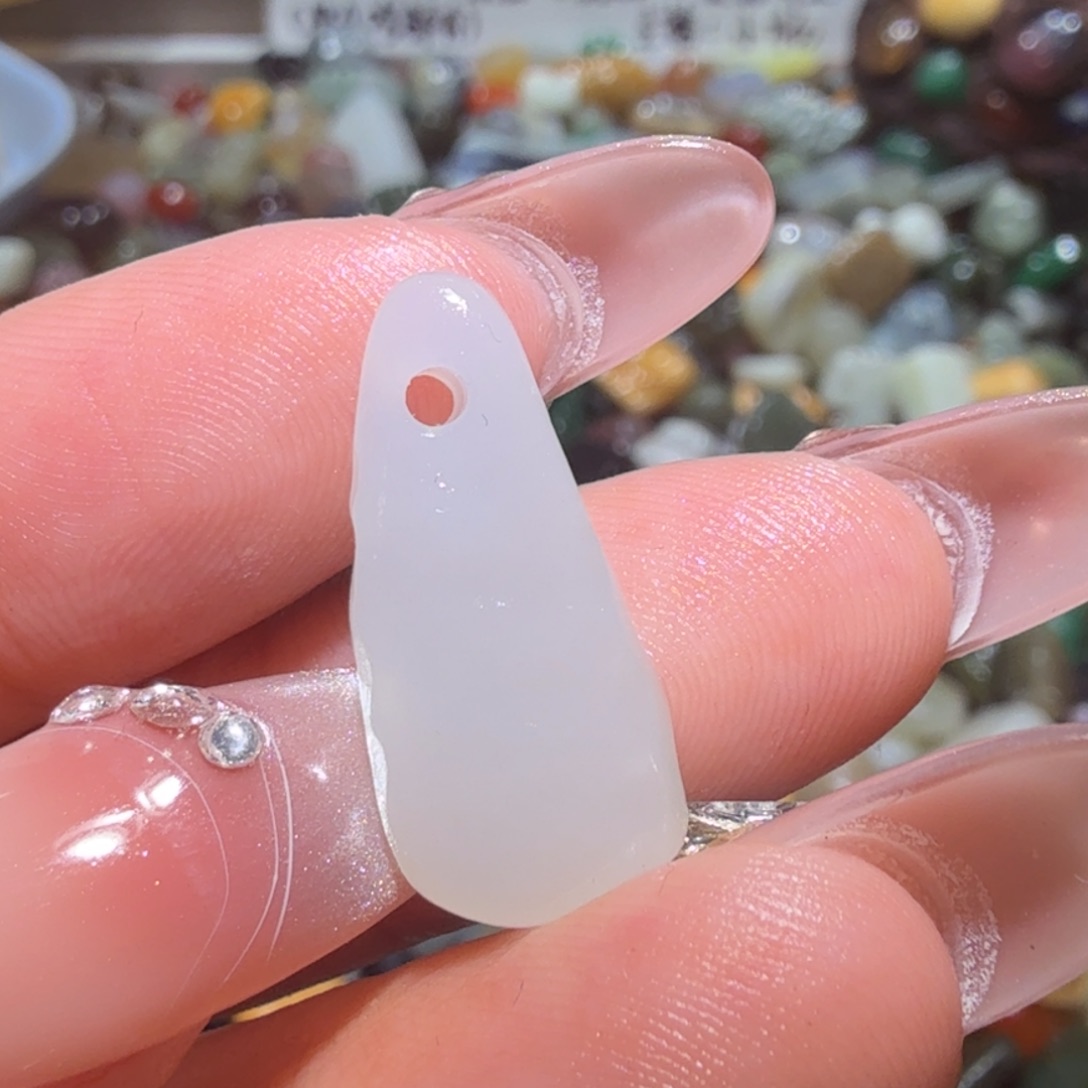 和田玉未镶嵌珠宝半成品
