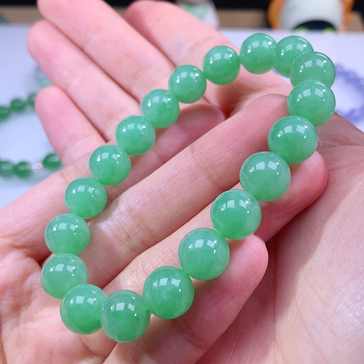 翡翠手链未镶嵌翡翠