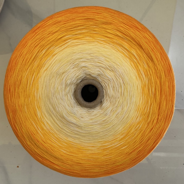 【顺丰包邮】蛋黄酥8股100%渐变色蛋糕线手工编织披肩毯子衣服等