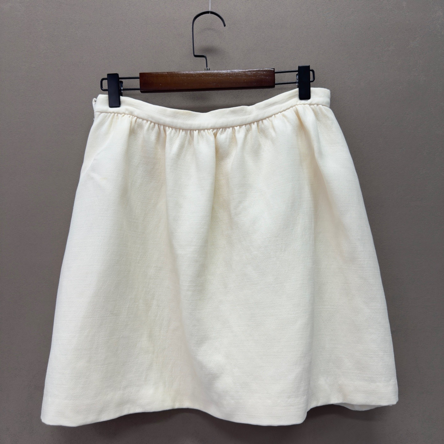 99新 DIOR/迪奥 米白色休闲短裙 46码 CL01469