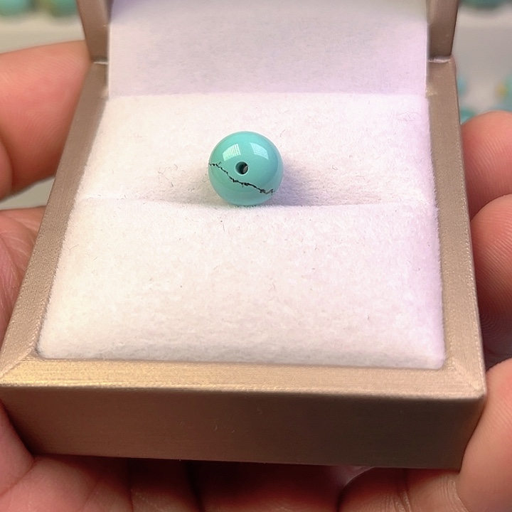 s***q绿松石未镶嵌珠宝奇石