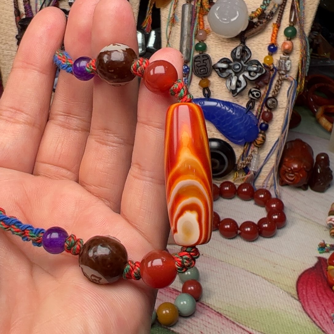 玛瑙/玉髓颈饰未镶嵌