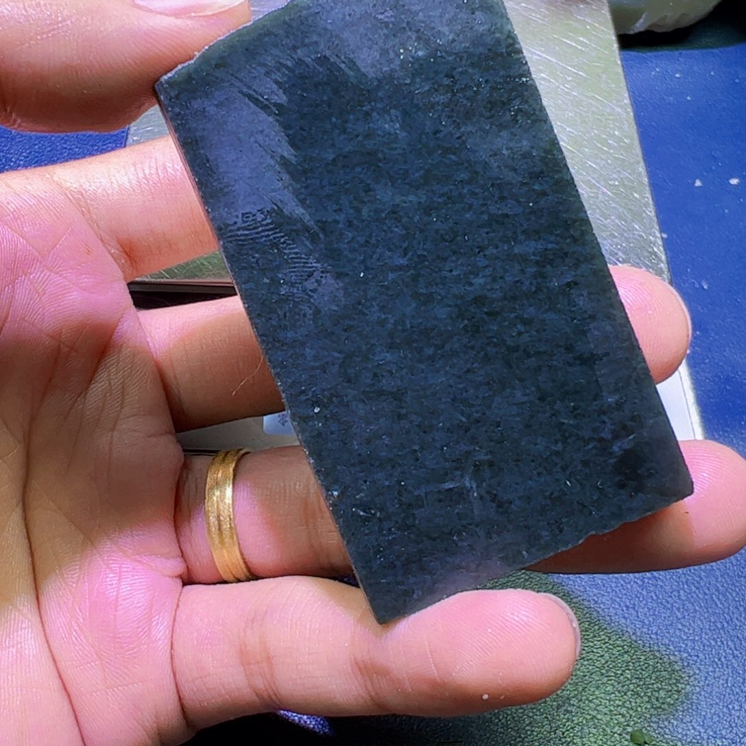 未镶嵌和田玉（糖玉）珠宝半成品