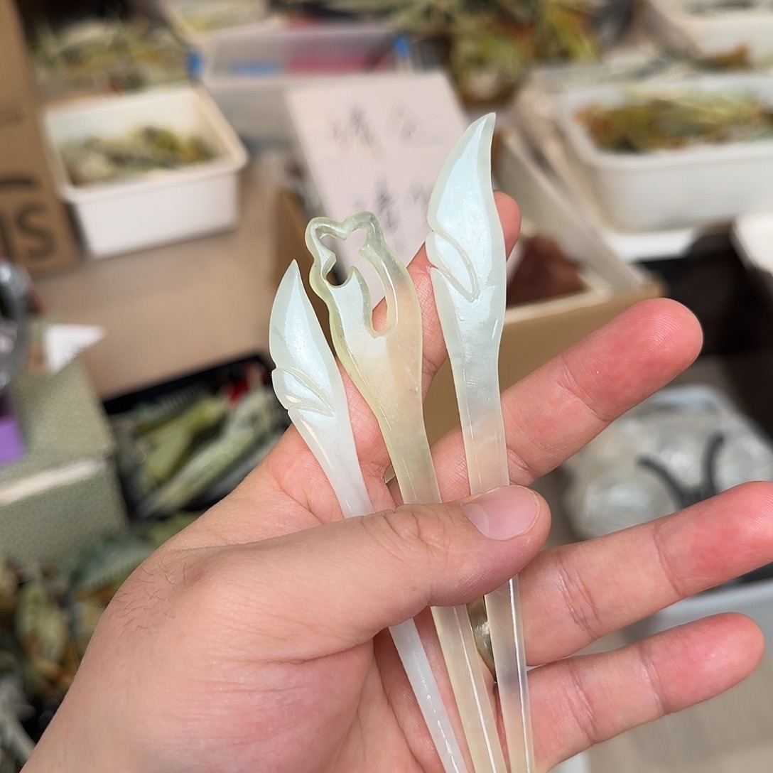 蛇纹石玉未镶嵌发饰