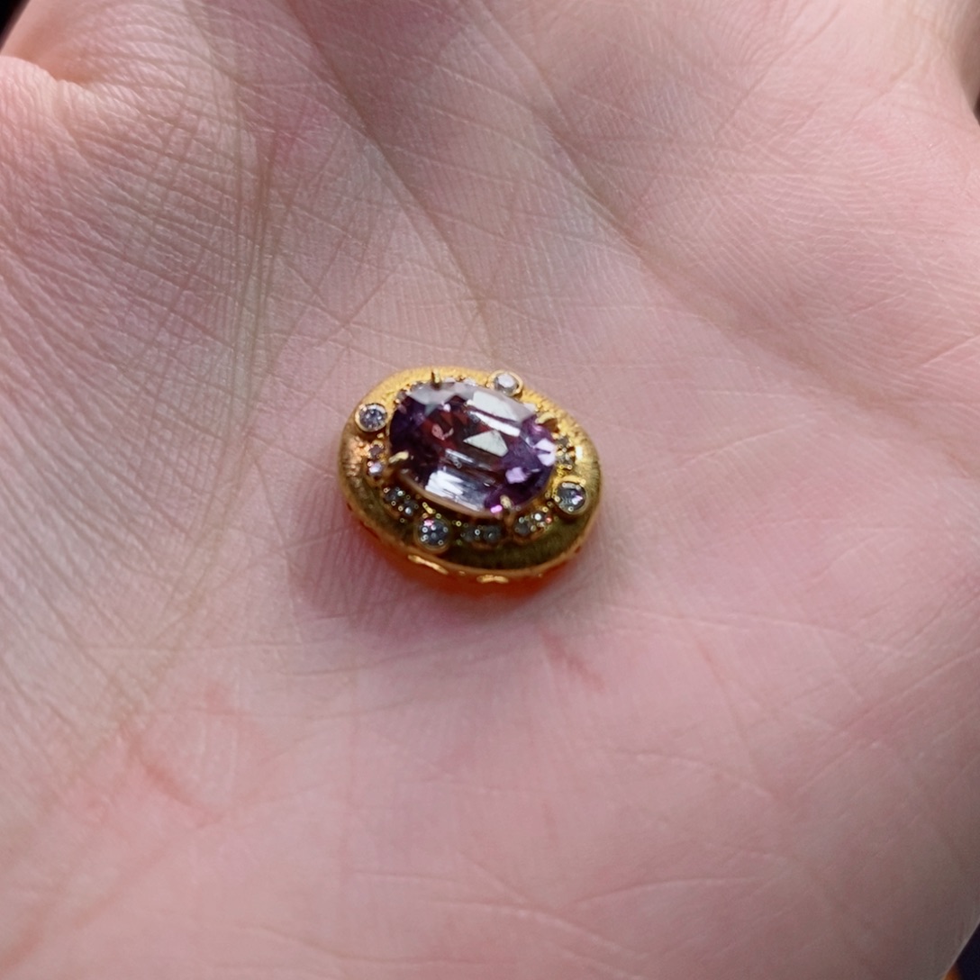 18K金镶嵌颈饰碧玺s****e戒面魔盒yy