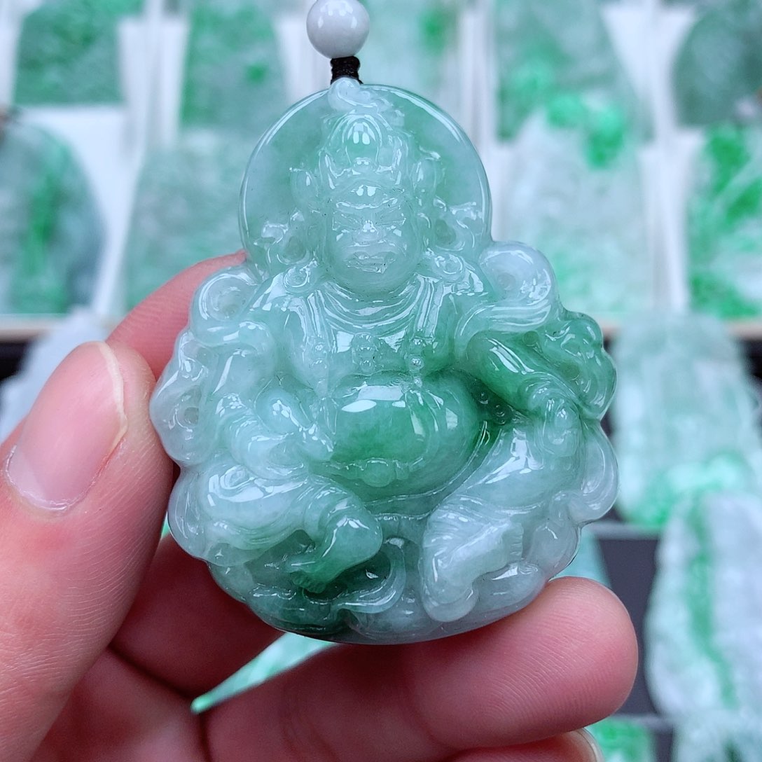 翡翠颈饰未镶嵌翡翠吊坠