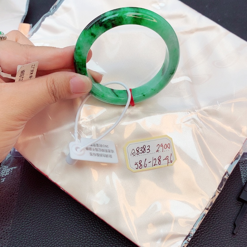 【闪购商品】翡翠手镯未镶嵌天然缅甸翡翠A货