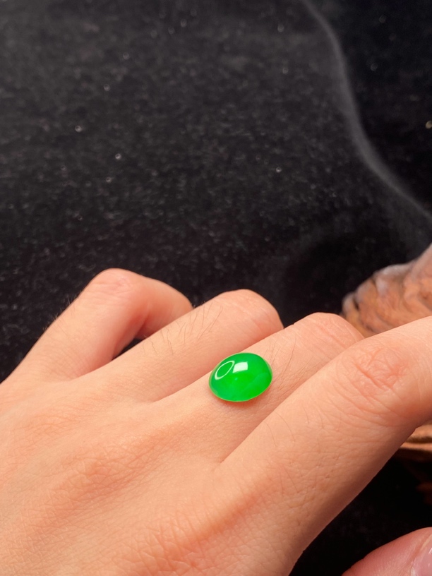 天然缅甸翡翠A货满色冰阳绿蛋面椭圆戒面裸石