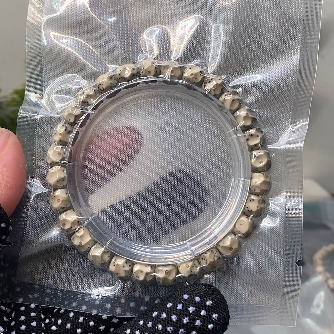 星月菩提吊坠石玉无相8*7单