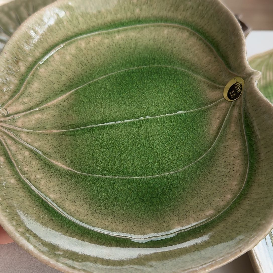 搪瓷山归来21.5厘米苹果盘