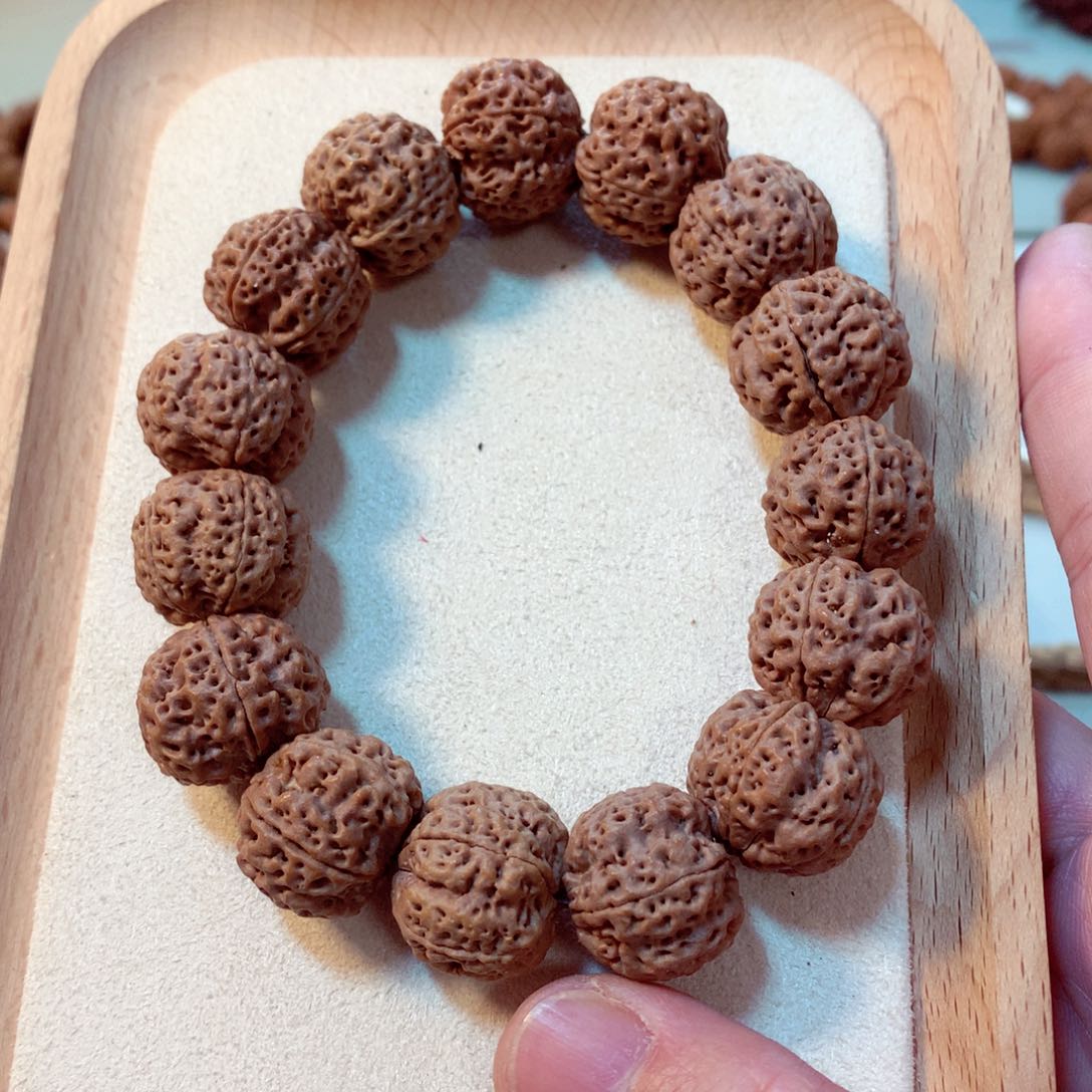 金刚菩提手串20mm五星安娜蜂王就一条了