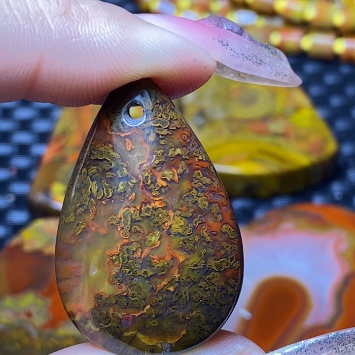 玛瑙/玉髓颈饰未镶嵌