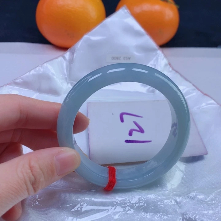 52圈天然翡翠手镯