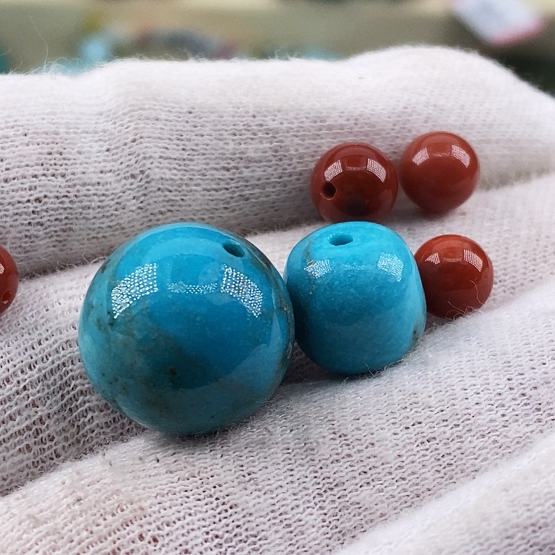 南红玛瑙未镶嵌珠宝奇石