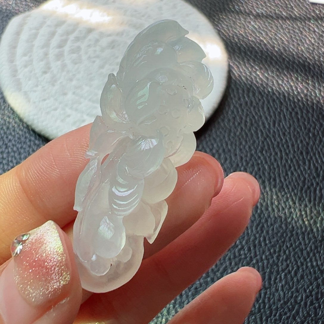 定制翡翠未镶嵌莲花