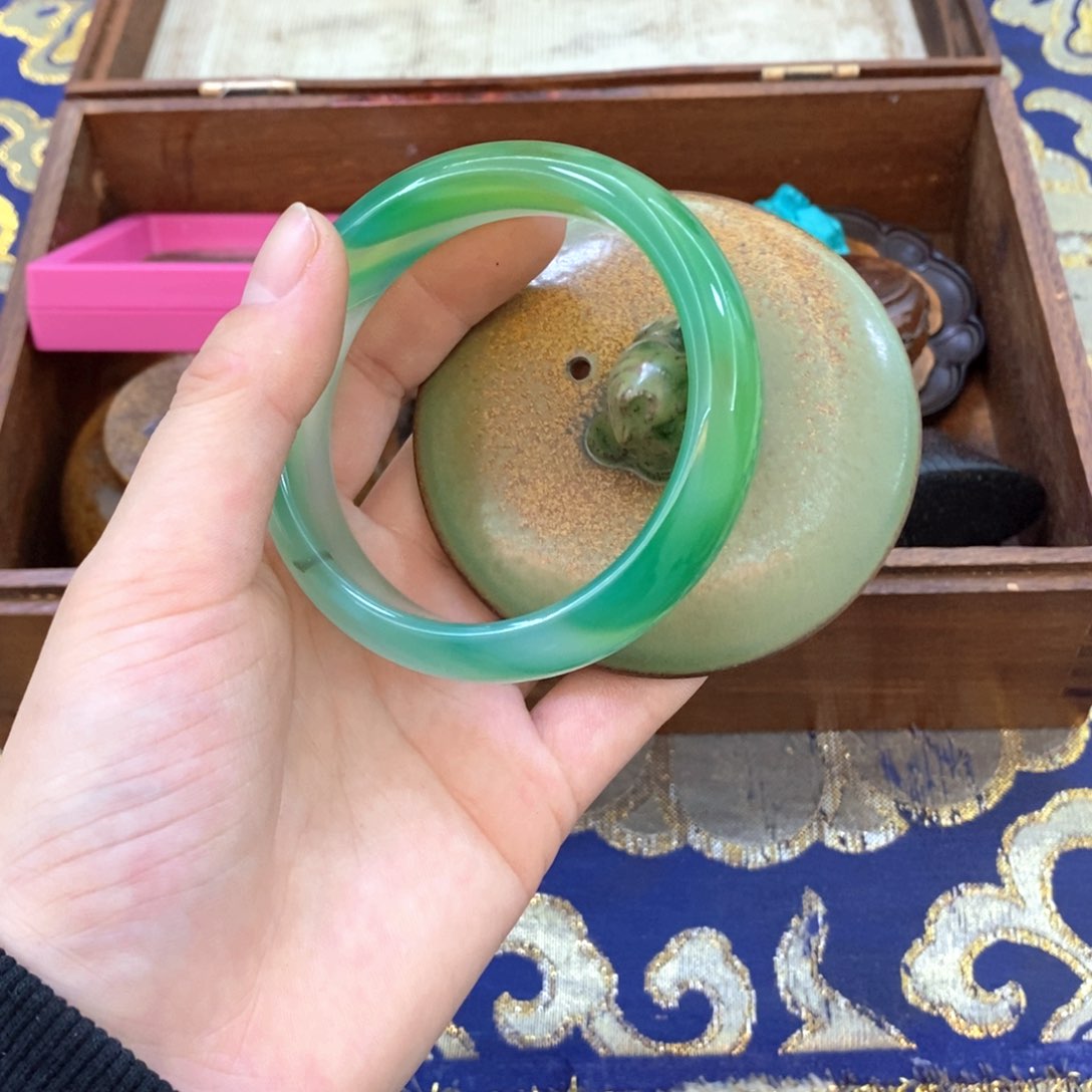 瓷片哈哈哈哈哈哈哈