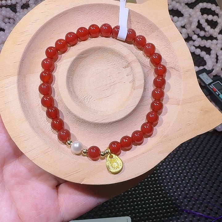 石英质玉未镶嵌手链天然红玛瑙手链