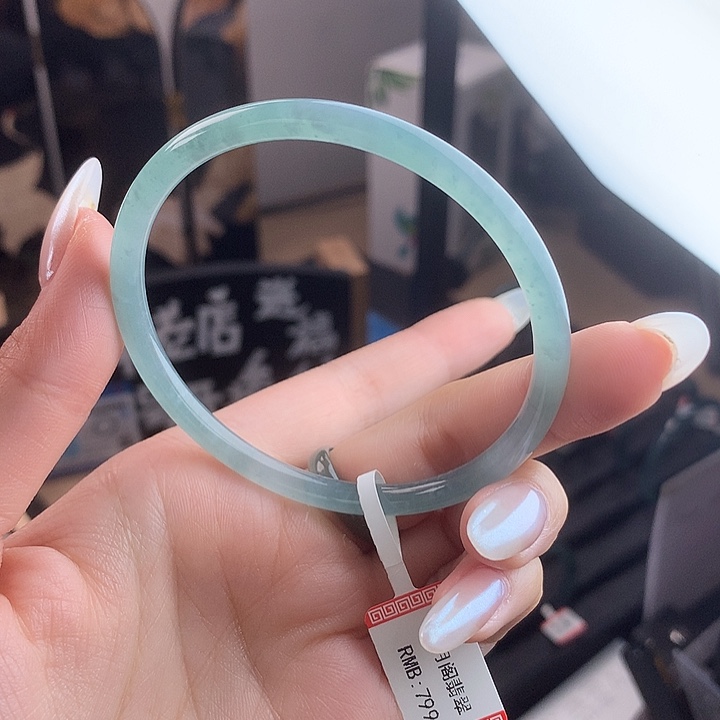 翡翠未镶嵌手镯社***虎58圈口