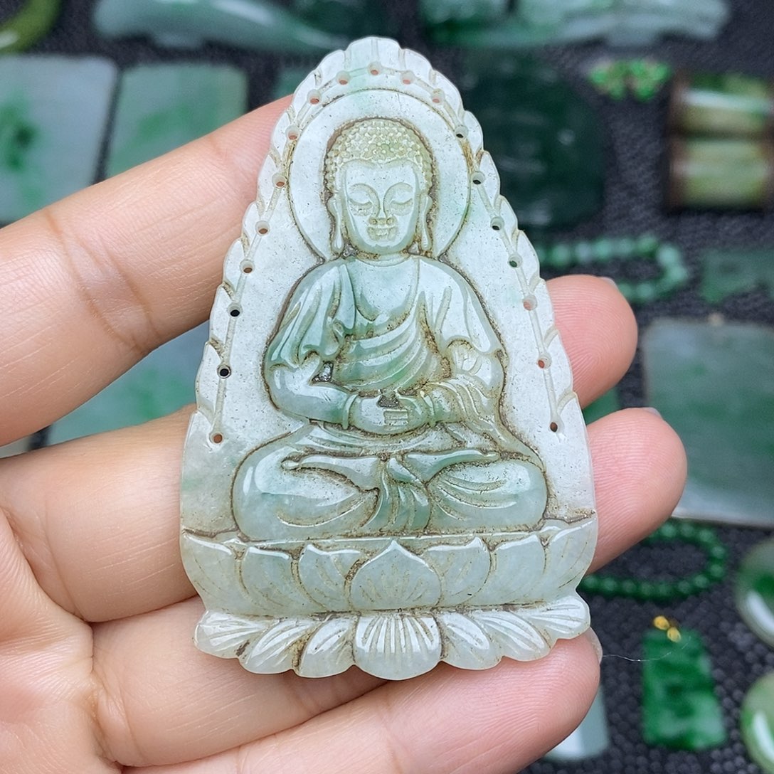 翡翠挂件未镶嵌缅甸天然翡翠大日如来挂件