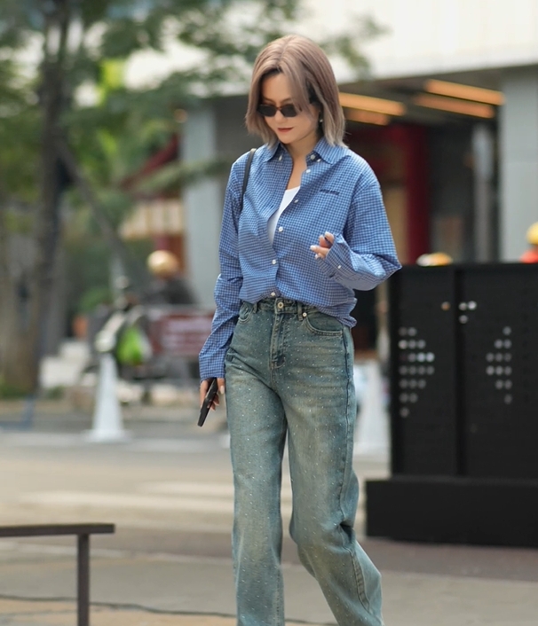 LiLi 设计感水洗直筒重工满钻牛仔长裤高街时尚爆款 450001-1