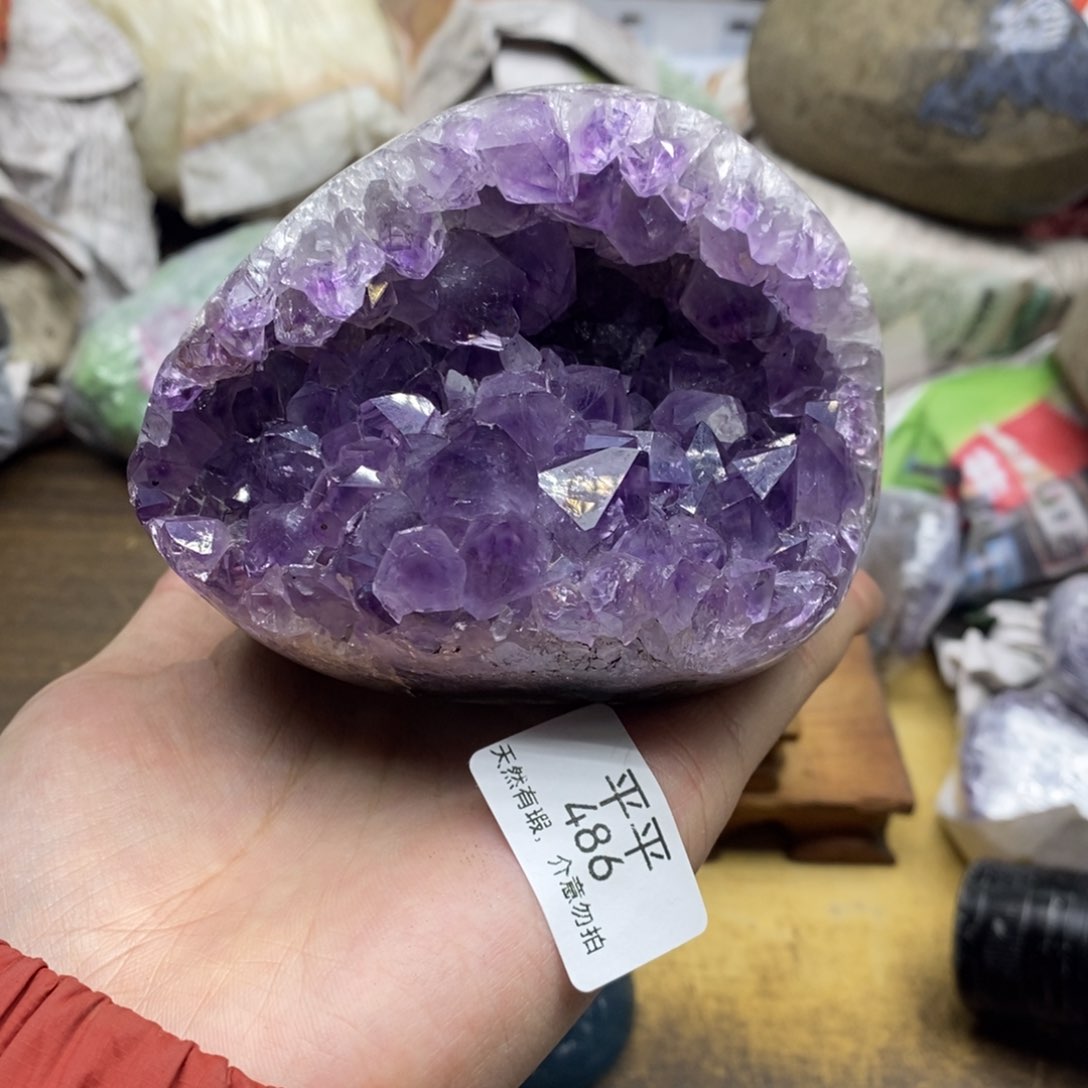 紫晶乌拉圭未镶嵌