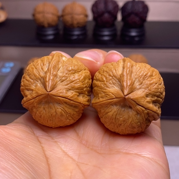 文玩核桃把件御宝三楞56