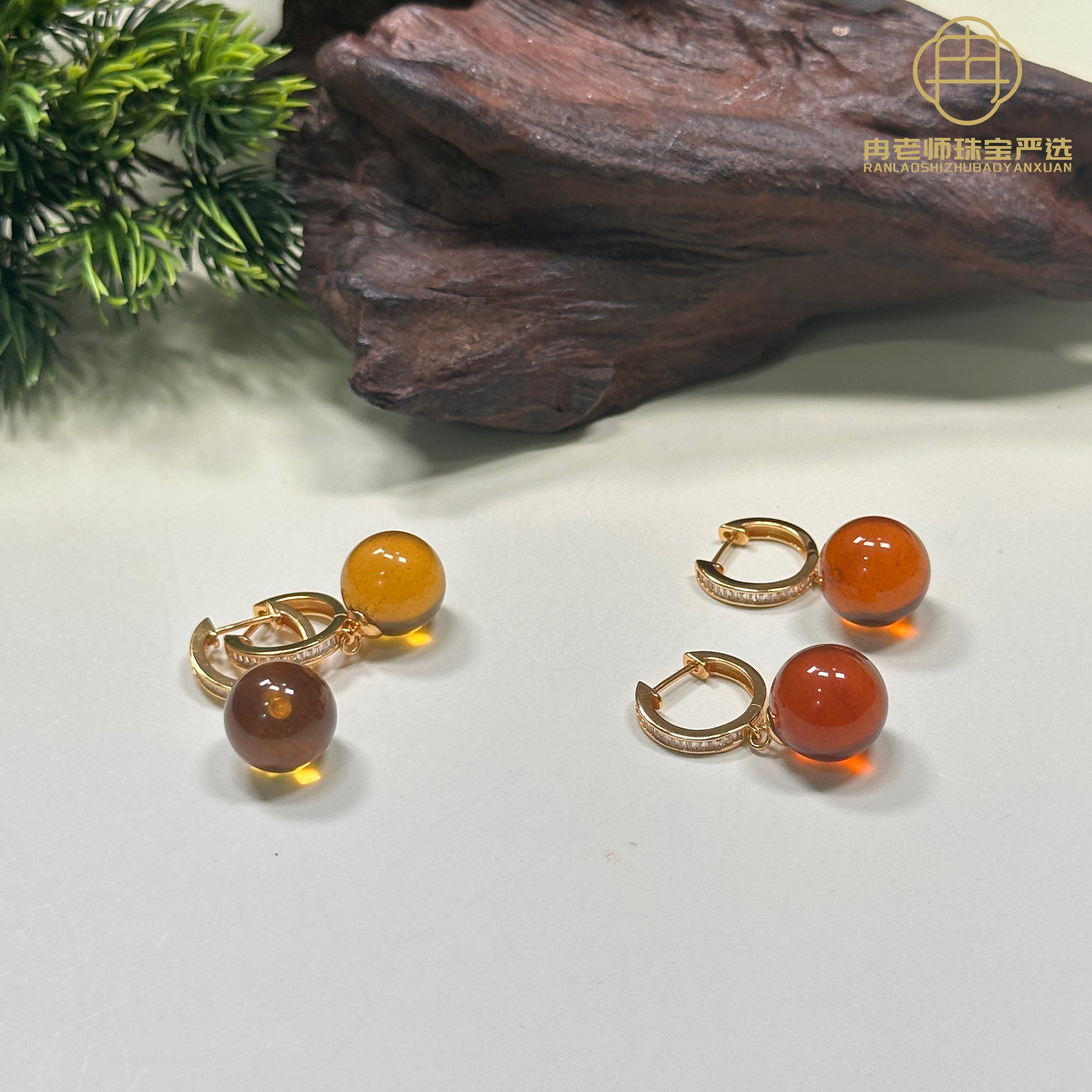 XR294天然琥珀S925银镶耳坠12mm+多样性发其一对