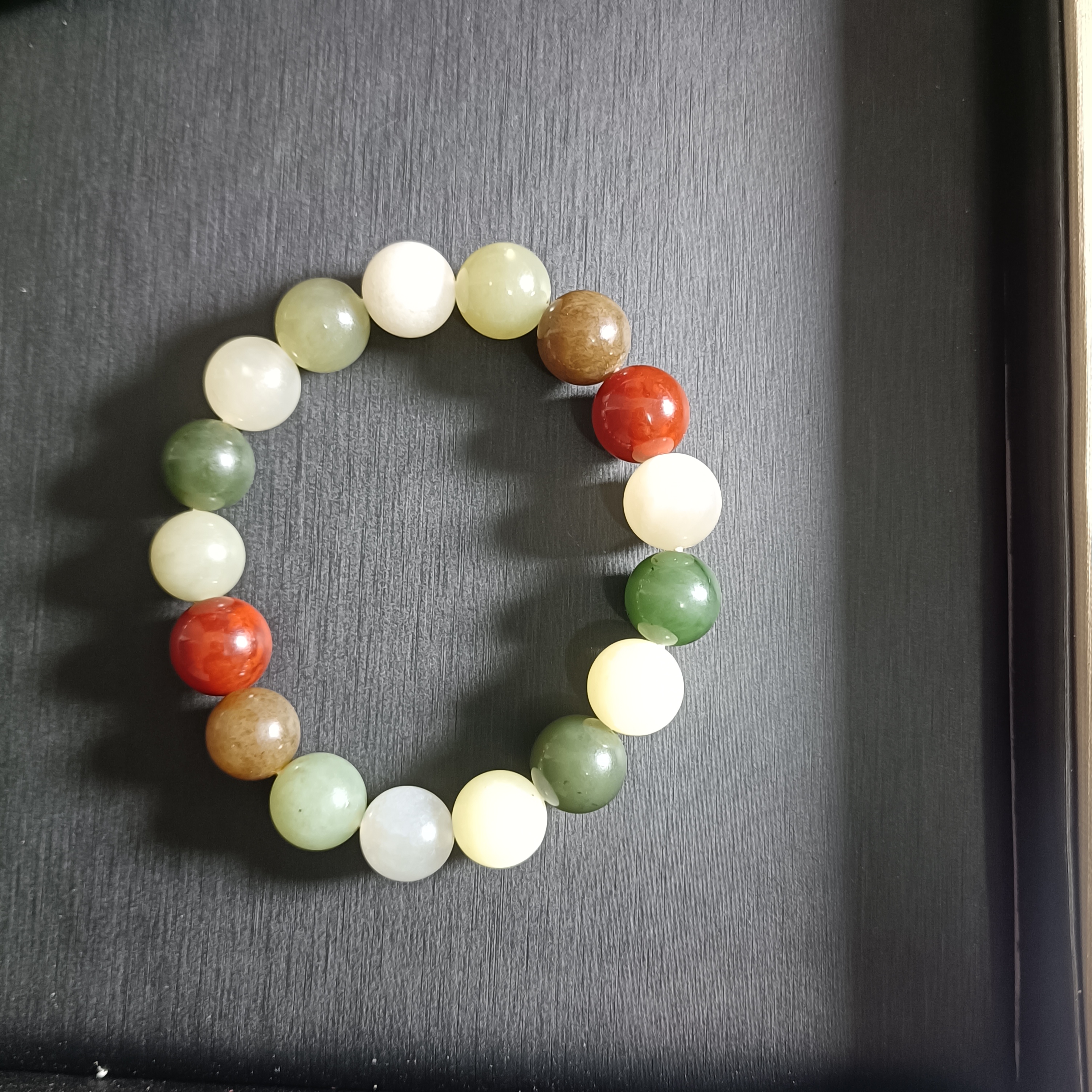 和田玉多宝卡12手串