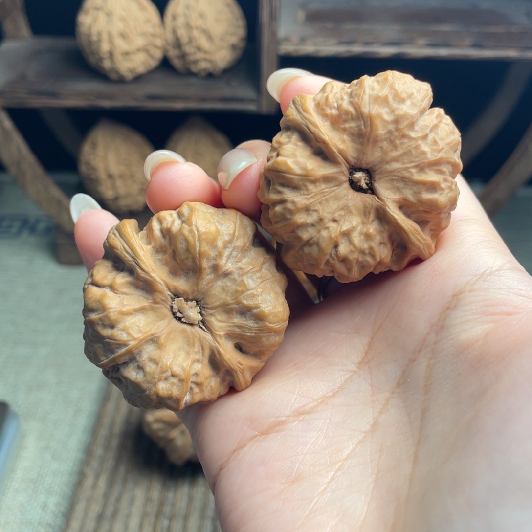 速***情吊坠文玩核桃蛤蟆头42 全品白茬