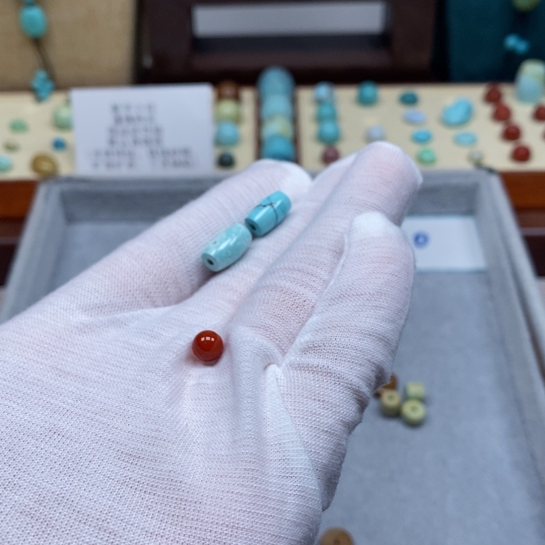 南红玛瑙配饰未镶嵌