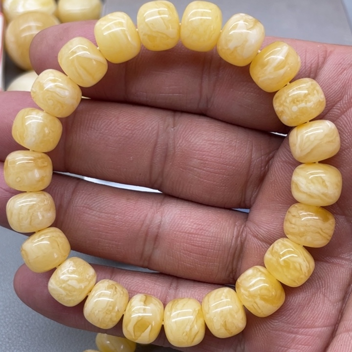 琥珀裸石未镶嵌其*