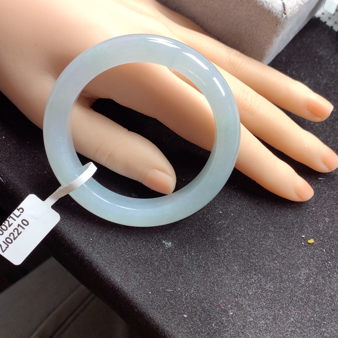 翡翠手镯未镶嵌12号