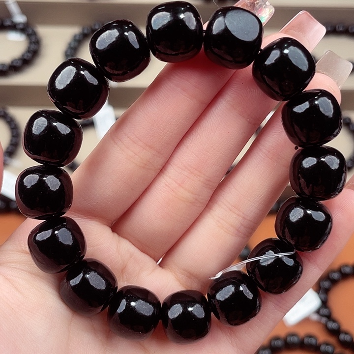 有***料和田玉未镶嵌颈饰